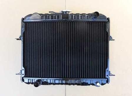 国内優良メーカー リビルトラジエーター 日産 アトラス MT車用 参考純正品番：21400-T6210