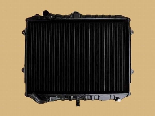 国内優良メーカー リビルトラジエーター 三菱 パジェロ MT車用 参考純正品番：MB660076