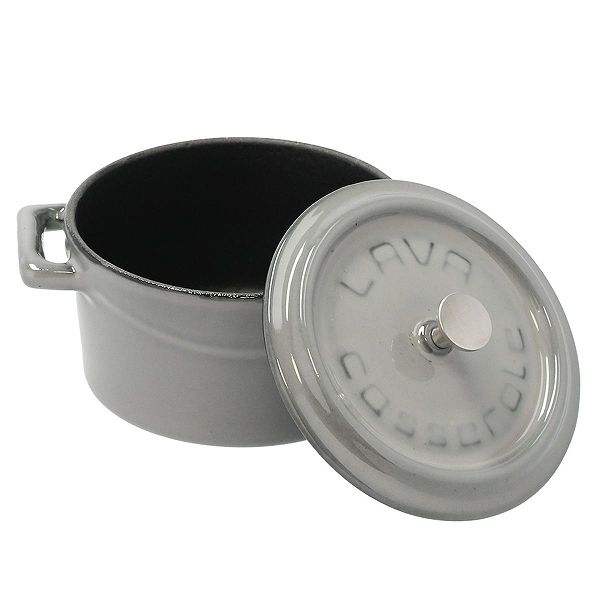 オーバルキャセロールマジョリカホワイト　未使用　新品 オーバルキャセロールマジョリカホワイト 未使用 新品