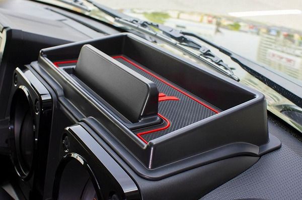 モーターファーム/Motor Farm ダッシュボードトレイ スズキ ジムニー JB64/74 滑り止めマット付き 64IN-DBTの通販は 8,457円