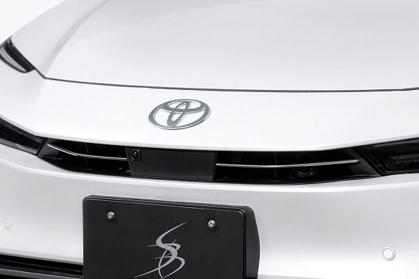 シルクブレイズ アッパーグリルガーニッシュ トヨタ プリウス MXWH6＃/ZVW6＃ 2023年01月〜 シルバークローム ステンレス製 SB-60PR-002の通販は