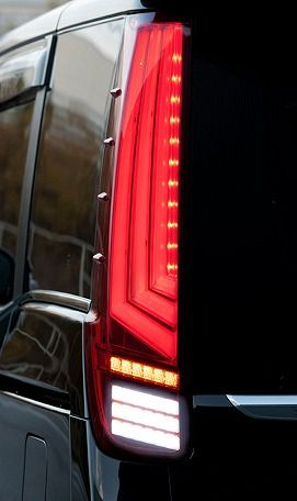 TOMS/トムス LEDテールランプ トヨタ ノア/ヴォクシー ZRR8＃/ZWR80 MC前後 2014年01月〜 81500-TZR80_1