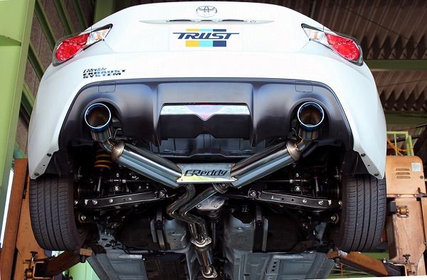 トラスト/TRUST GReddy コンフォートスポーツ GTスラッシュマフラー トヨタ 86 ver.2 10110732