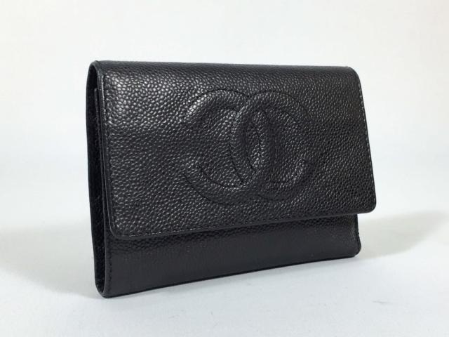 【超激レア 美品】シャネル　三つ折り長財布　キャビアスキン　ココマーク　大型 超激レア 美品】シャネル 三つ折り長財布 キャビアスキン ココ