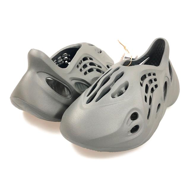 ADIDAS アディダス 品番 IG5349 YZY FOAM RNR CARBON シューズ スニーカー カーボン サイズUS8＝26.5cm 正規品 / 31674