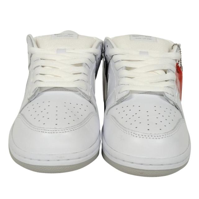 SUPREME シュプリーム 品番 HQ8487-100 × NIKE SB DUNK LOW OG QS