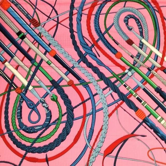 HERMES エルメス カシミア シルク Fouets et Badines 鞭とグリップ スカーフ ピンク カレ140 正規品 / 52500