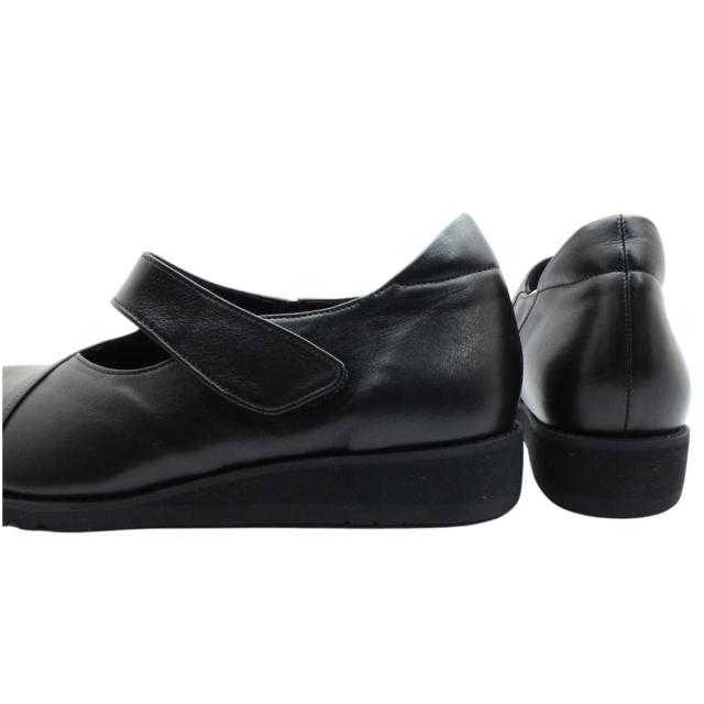 ロワールエシェール レディース レザー パンプス 幅広設計 5E 軽量 本