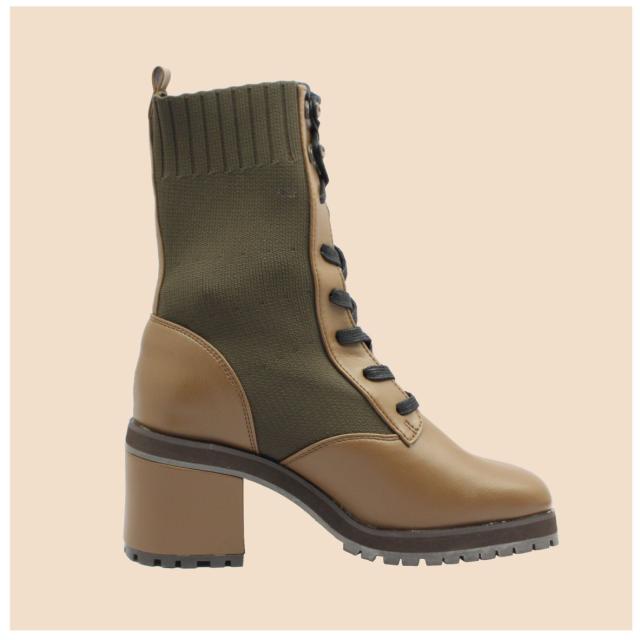 by バイ あしながおじさん レディース ブーツ 8980683 レースアップ 編み上げ 厚底 成人式 靴 黒 白 ブラック ブラウン アイボリー by バイ あしながおじさん レディース ブーツ 8980683 レースアップ