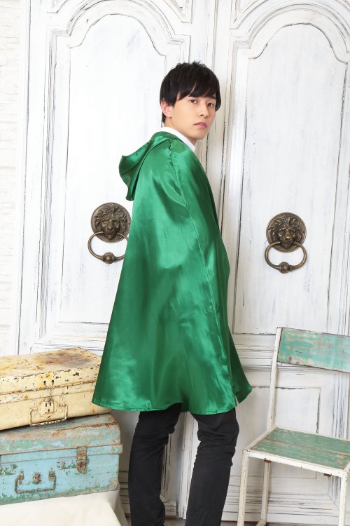 ハロウィンコスプレ 緑マント 仮装パーティ 劇 かっこいいマント グリーン Amazon | TISHITA ハロウィンフード付きマントケープソフト