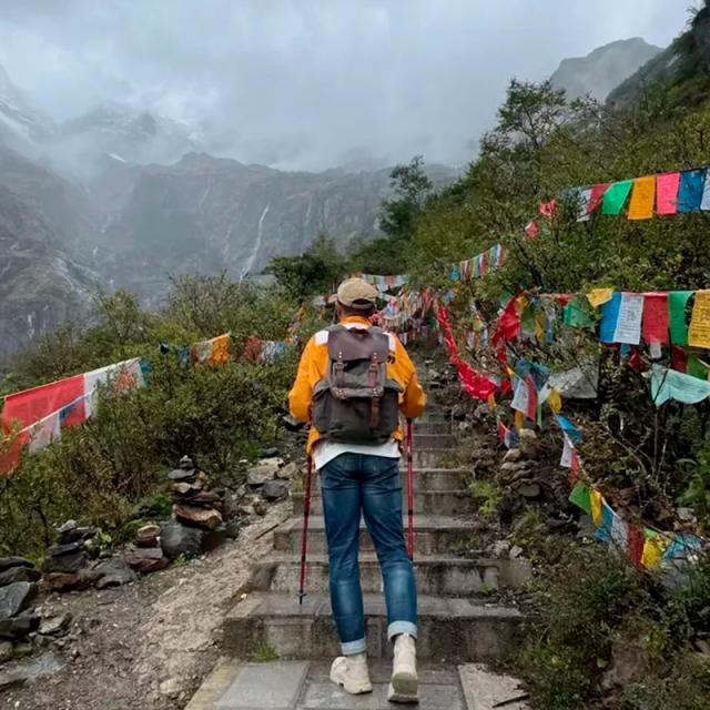 ヴィンテージ風 クレイジーホースレザー＆オイルワックスキャンバス 大容量 男女兼用 登山?旅行に最適_1