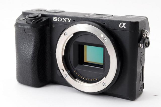 美品SONY α6300ダブルレンズキット