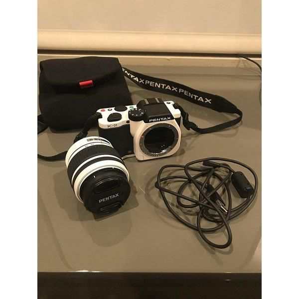 【中古】ペンタックス PENTAX デジタル一眼カメラ K-01 ボディ ホワイト/ブラック K-01BODY WH/BK