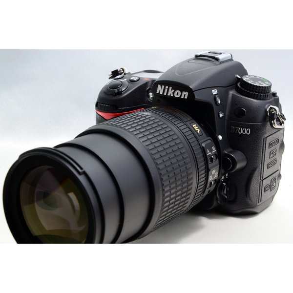 Nikon D7000 ボディ本体 SDカード付-