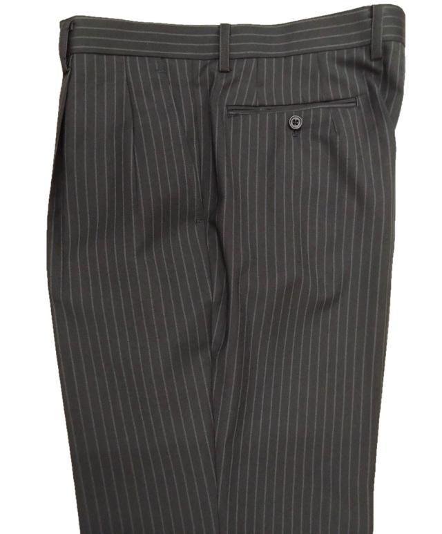 メンズ ビジネス スーツ  秋冬スーツ  黒地にグレーストライプ AB体 BB体 ２ボタン 2タック ゆったりシルエット 15590 15598 メンズ ビジネス スーツ 秋冬スーツ 黒地にグレーストライプ AB体 BB体