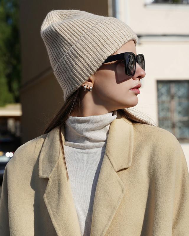 ほぼ未使用】伊製 ロロピアーナ カシミヤ100％ ニット帽 ルージュモン