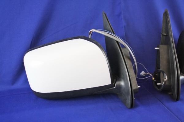 キャラバン NV350 純正タイプ 電動格納 ドアミラー 左右セット 塗装品　QM1ホワイト E26_1