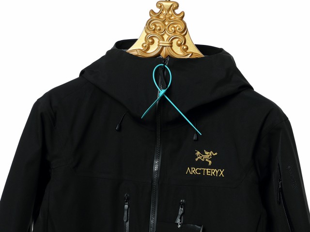 ARC'TERYX アークテリクス ロゴ刺繍入りフード付きハードシェルジャケット｜au PAY マーケット