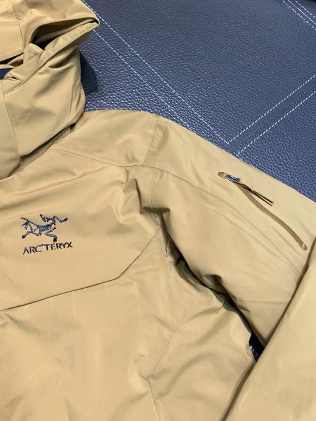 ARCTERYX アークテリクス フード付きダウンジャケット