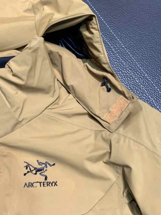 ARCTERYX アークテリクス フード付きダウンジャケット