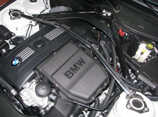 カワイワークス BMW Z4 E89用 フロントストラットバー タワーバー OS/オーヴァルシャフトタイプの通販は カワイワークス BMW Z4 E89用 フロントストラットバー タワーバー OS/オーヴァルシャフトタイプの通販は