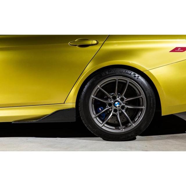BMW F80 M3 セダン専用 サイドスカートカーボ ステープ スポイラー DryCarbon 本物ドライカーボン FD_2