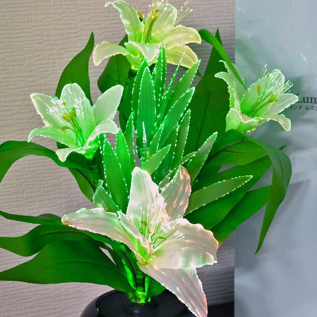 グランドルミナス 03 白リリー 高さ５０ｃｍ ＬＥＤ 盆提灯 盆ちょうちん 灯篭 造花