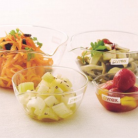 ボウル 500ml 耐熱ガラス 注ぎ口付き パイレックス Pyrex ボール ガラスボウル 耐熱ボウル 食洗機対応 オーブン対応 電子レンジ対応 の通販はau Pay マーケット インテリアパレット