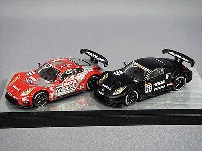 KYOSHO 1/64 モチュール ピットワーク Z 2004&テストカー 完成品（中古品）