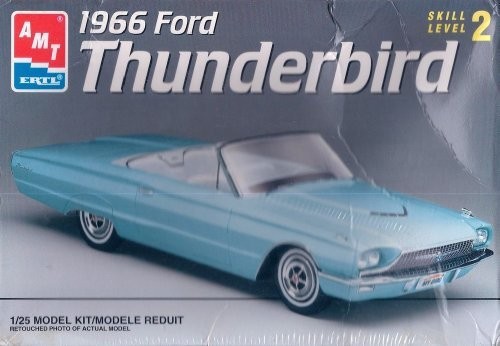 amt 1/25 1966 フォード サンダーバード Ford Thunderbird（中古品）