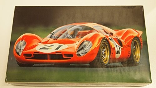 1/24 フェラーリ　３３０　Ｐ４　ＢＥＲＬＩＮＥＴＴＡ　限定３０００台　（中古品）