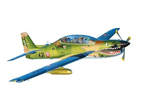 ホビーボス 1/48 エアクラフトシリーズ ブラジル空軍 EMB-312 ツカノ プラ（中古品）