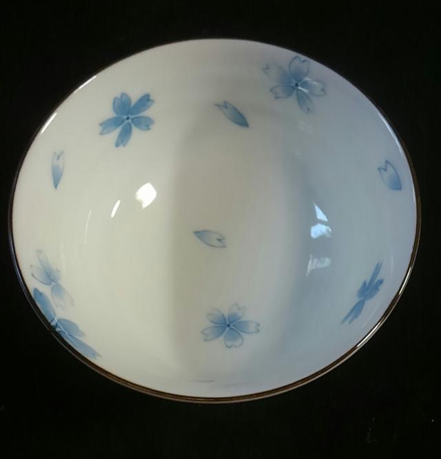 桜の花デザイン 陶器茶碗 D62DEEEB-CD79-4036-BFB5-