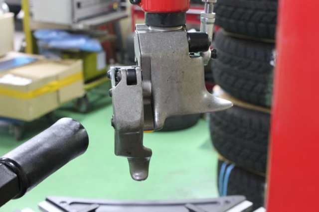 レバーレス タイヤチェンジャー SKTOKI 887VHC サポートアーム付き AC100V 50 60Hz 11~24インチ対応 タイヤ交換