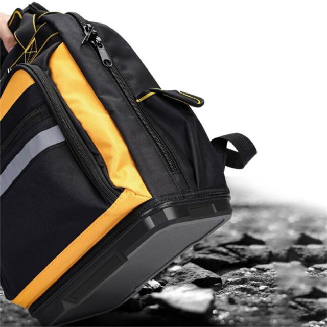 クラインツールズ　収納性・持ち運び性抜群　工具リュック　耐衝撃プロテクトバックパック