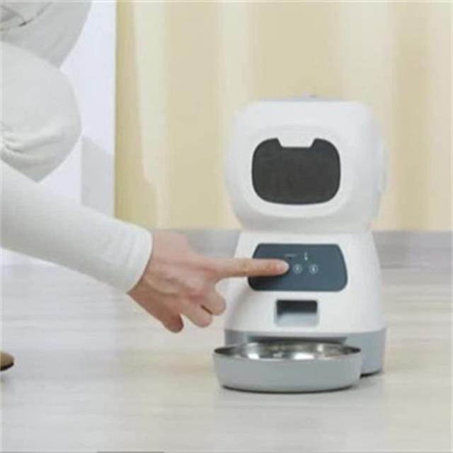 自動給餌器 自動餌やり機 3.5L 大容量 1日4回 2way給電 音声録音 タイマー オートペットフィーダー食事量設定 犬 猫 食器 ステンレス皿 操作簡単_11