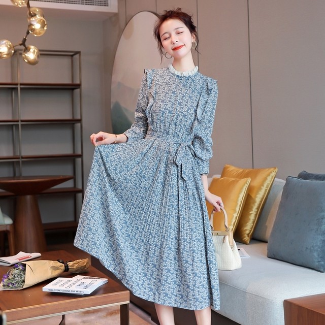 ワンピース レディース ロング丈 ミモレ丈 長袖 フリル襟 スタンドカラー ウエストマーク リボン パールボタン 小花柄 プリーツ フレア ガーリー フェミニン レトロ エレガント 上品 大人女子 大人可愛い おしゃれ お出かけ ブルー 送料無料の通販は 6,872円