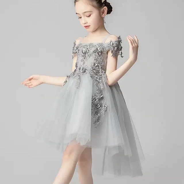 キッズ ドレス ワンピース 3色 グレー レッド ピンク 子供服 アシメ チュールドレス オフショルダー 可愛い ガーリー エレガント ラブリー キュート 華やか フェミニン 花 刺繍 発表会 衣装 大きいサイズ 女の子 送料無料の通販は