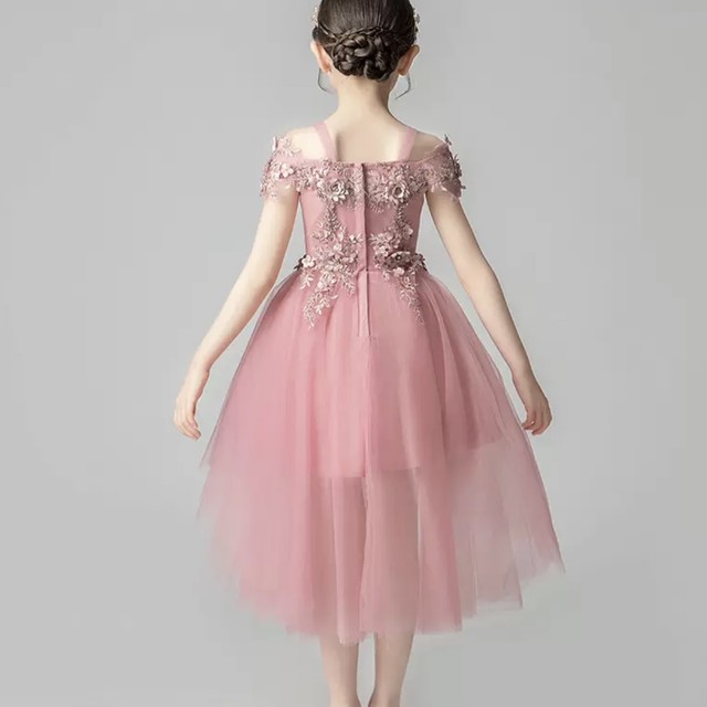 キッズ ドレス ワンピース 3色 グレー レッド ピンク 子供服 アシメ チュールドレス オフショルダー 可愛い ガーリー エレガント ラブリー キュート 華やか フェミニン 花 刺繍 発表会 衣装 大きいサイズ 女の子 送料無料の通販は