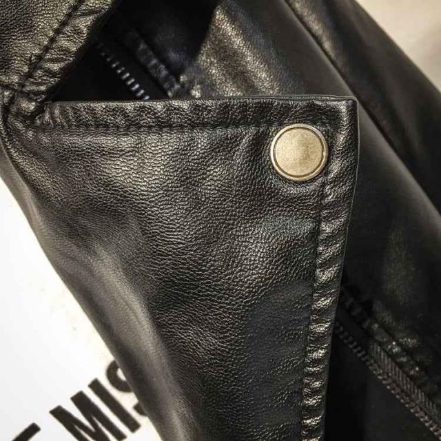 アウター コート ブルゾン ジャケット 袖あり 長袖 Vネック 襟付き フード付き ポケット 前開き レザー かわいい カジュアル 大人 上品 おしゃれ お洒落 かっこいい レトロ こなれ感 ラフ メンズライク マニッシュ ボーイッシュ クール 無地 秋 冬 クリスマス バレンタインの通販は