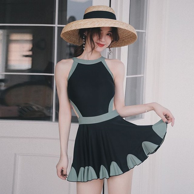 水着 シンプル水着 スイムウェア ワンピース水着 パッド付き 胸元 谷間 盛れる きれいめ セクシー sexy シンプル 華やか 大人 大人っぽいの通販は 5,396円