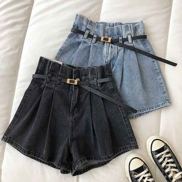 ボトムス レディース パンツ ショートパンツ ショート ショート丈 フレア かわいい 大人可愛い きれいめ シンプル カジュアル おしゃれ お洒落 ラフ マニッシュ ボーイッシュ キュート ガーリー 無地 10代 20代 学生 通学 デート お出かけ 女子会 休日 アウトドア 韓国系 S Mの通販は