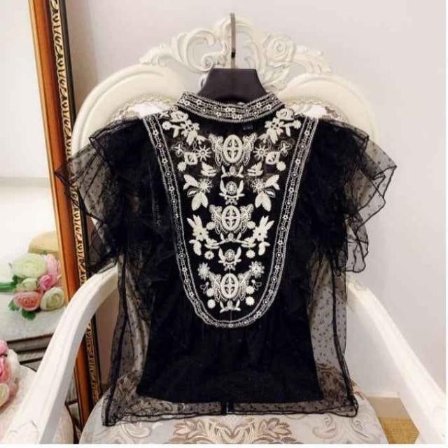 レディース トップス シャツ ブラウス ノースリーブ フリル メッシュレース刺繍 刺繍  ホワイトシャツ  大人可愛い きれいめ シンプル 大人 上品 おしゃれ 大人女子 こなれ感  春 10代 20代  ビジネス OL 通勤 普段使い モテ ワンサイズ 色展開 ホワイト ブラックの通販は 4,805円