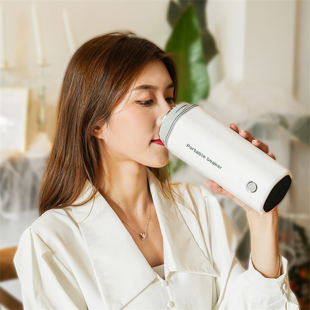 電気ケトル 水筒 電気ポット 小型 携帯 400ML 保温機能 軽量 ミニ 5分間で沸騰 電気ボトル 空焚き防止 真空断熱 自動電源OFF ミニケトル 持ち運び 漏れない_7