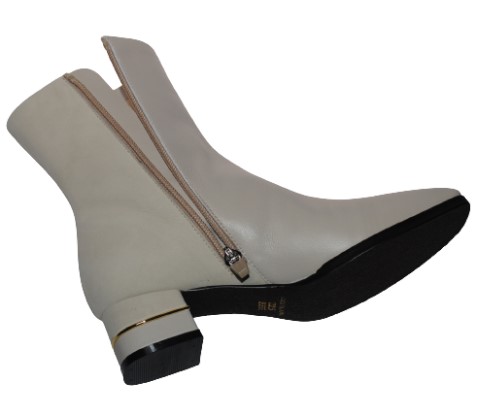 【靴のHOSHIKAWA】  『NINE DI NINE 2631』 ナインディナイン ブーツ 21.5cm〜24.5cm EEE ライトグレー ショートブーツ ショート丈 ヒール 本革 国産 秋冬