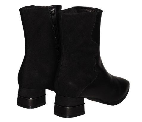 【靴のHOSHIKAWA】  『NINE DI NINE 2631』 ナインディナイン ブーツ 21.5cm〜24.5cm EEE ブラック ショートブーツ ショート丈 ヒール 本革 国産 秋冬