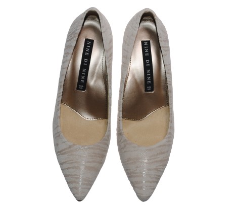 【靴のHOSHIKAWA】  『NINE DI NINE 8520』 ナインディナイン パンプス 21.5cm〜25cm EEE ベージュ レディース ヒール カジュアル 本革 国産