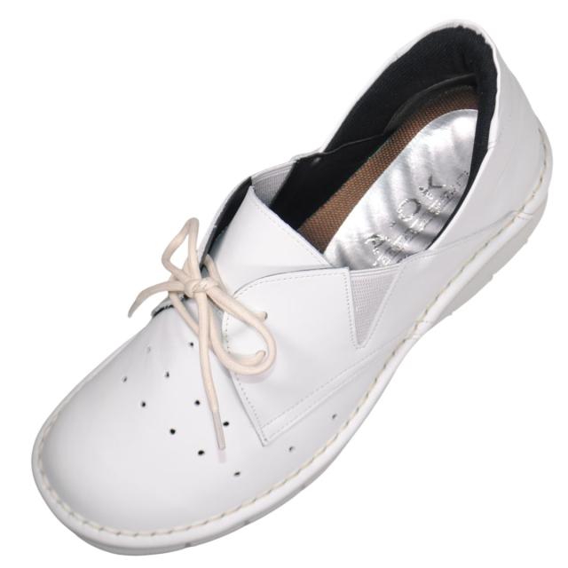 【靴のHOSHIKAWA】  『A-OK 3504』 エーオーケー スリッポン 22cm〜24.5cm EEEE ホワイト カジュアル レディース ローヒール サイドゴア 牛革 幅広 国産