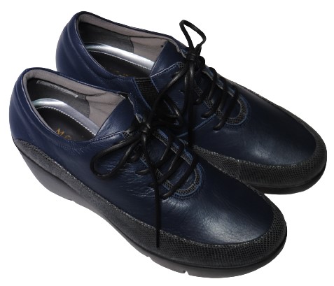 【靴のHOSHIKAWA】  『Monet 881311』 モネ スニーカー 21.5cm〜24.5cm EEE カジュアル ネイビー ゴムレース コンフォート 日本製 本革