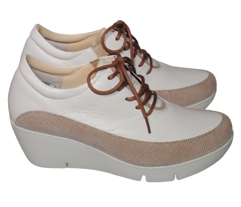 【靴のHOSHIKAWA】  『Monet 881311』 モネ スニーカー 21.5cm〜24.5cm EEE カジュアル オフシロ ゴムレース コンフォート 日本製 本革